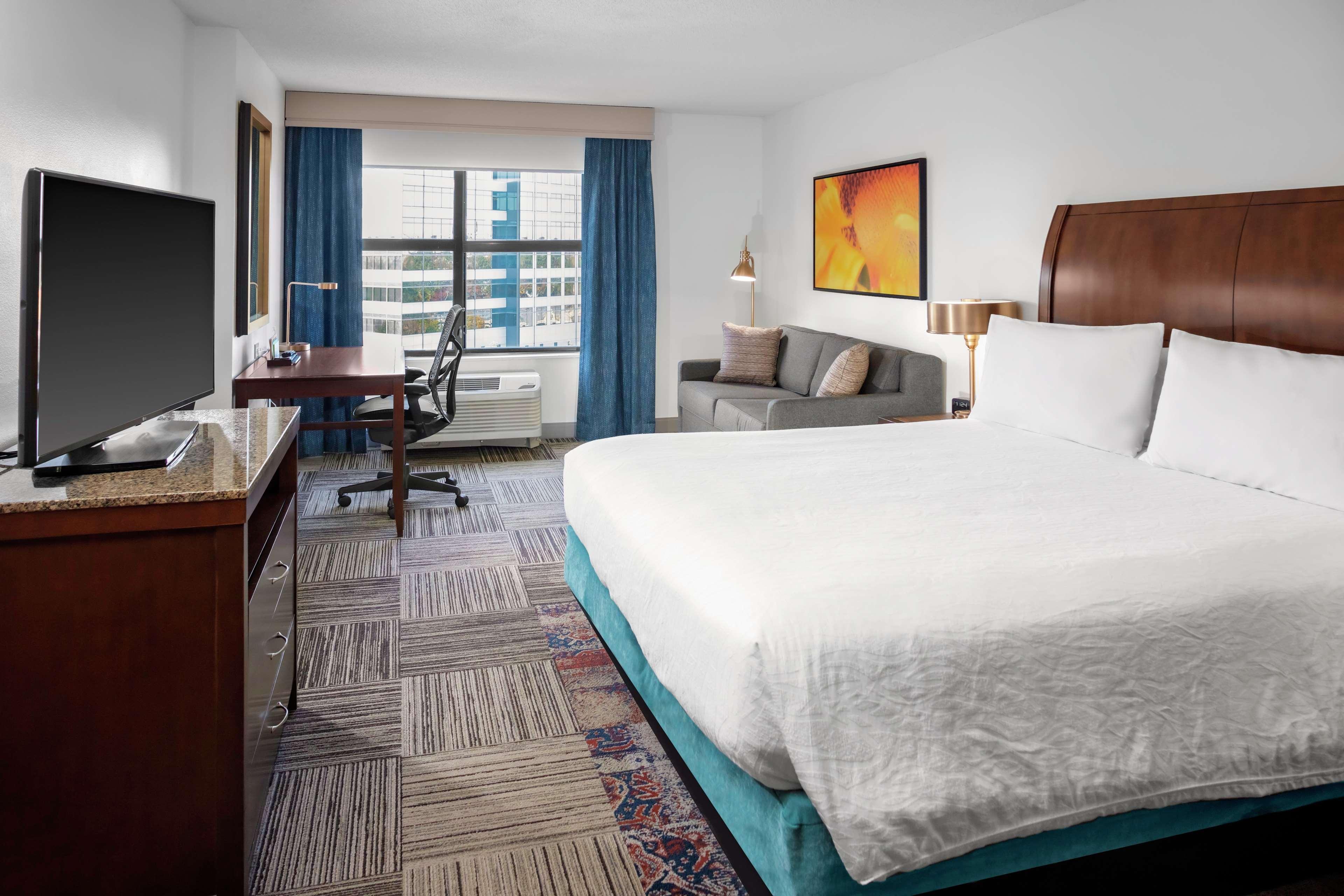 Hilton Garden Inn Atlanta Perimeter Center Dunwoody Exterior photo