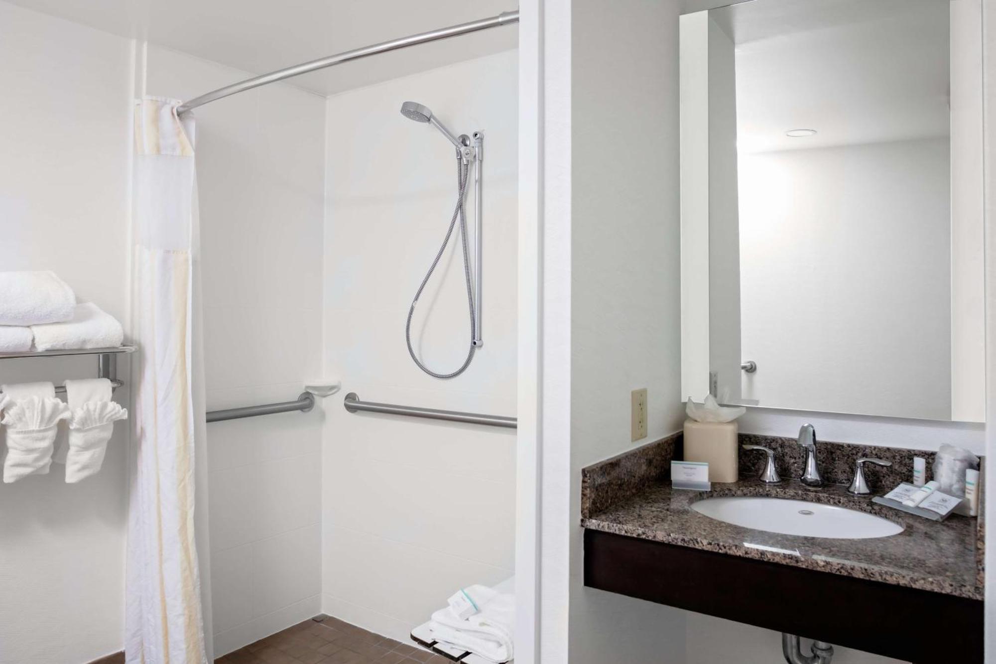 Hilton Garden Inn Atlanta Perimeter Center Dunwoody Exterior photo