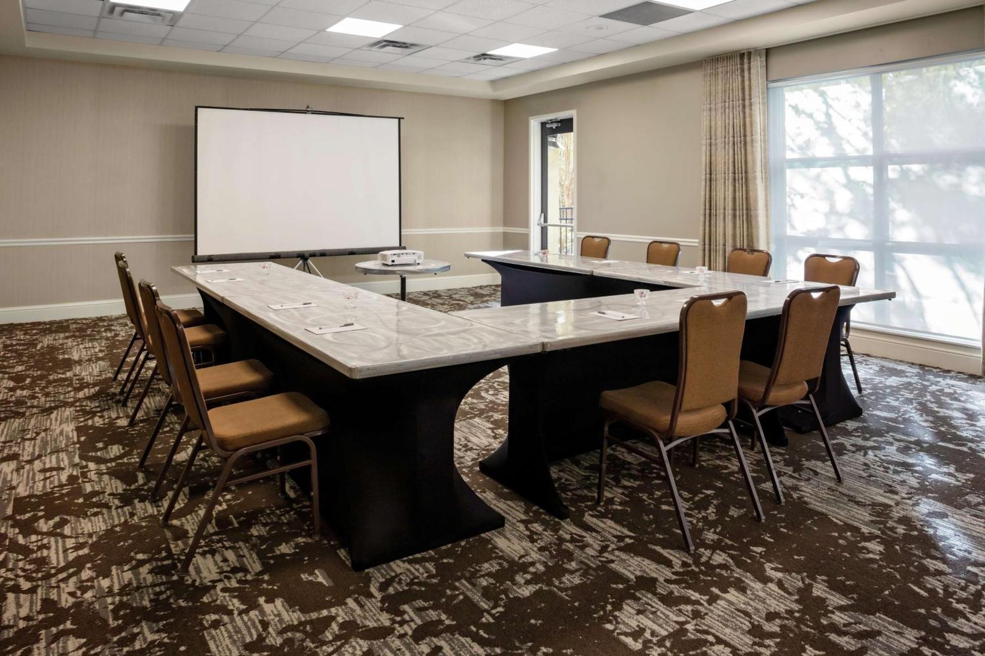 Hilton Garden Inn Atlanta Perimeter Center Dunwoody Exterior photo