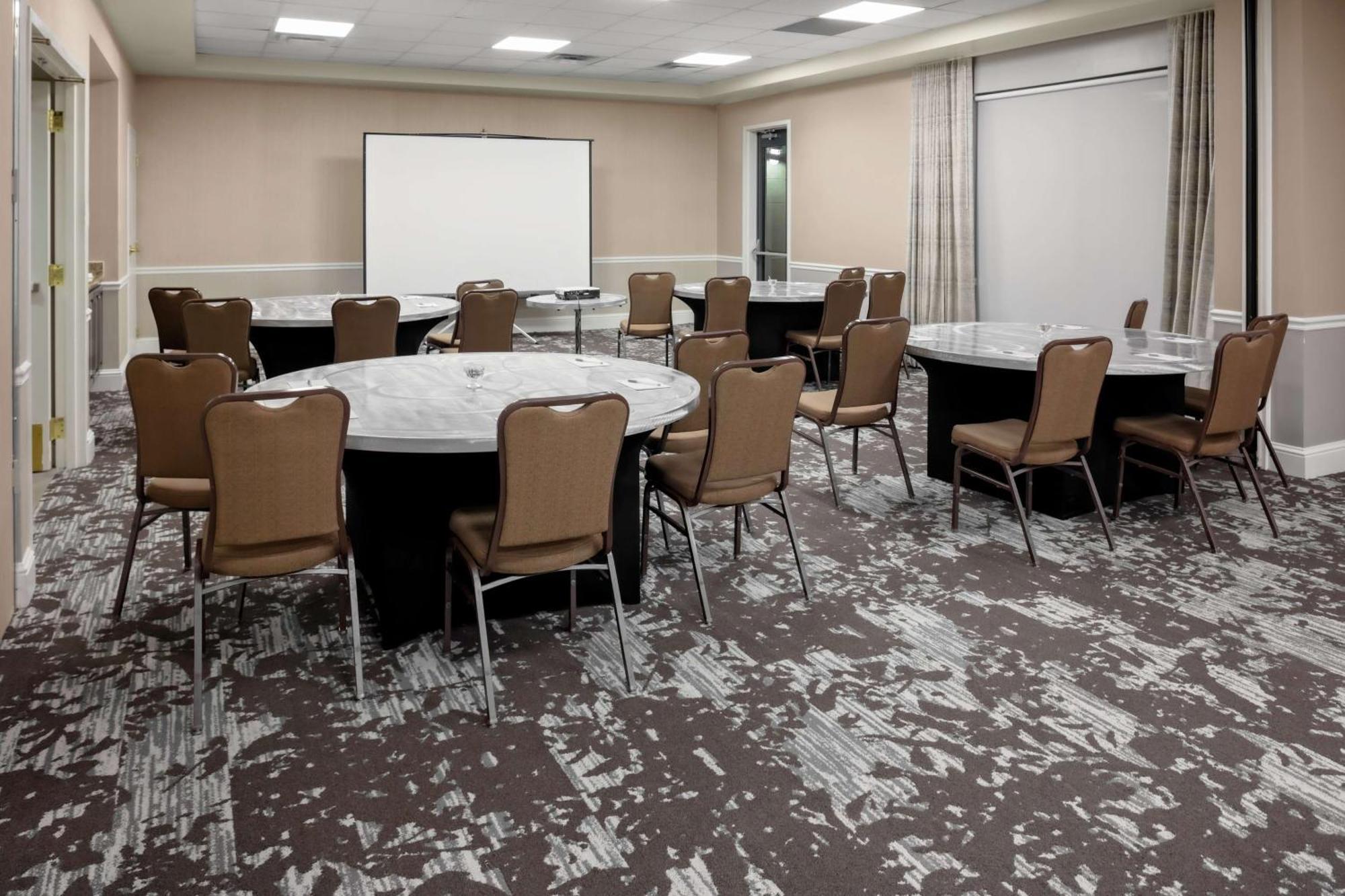 Hilton Garden Inn Atlanta Perimeter Center Dunwoody Exterior photo