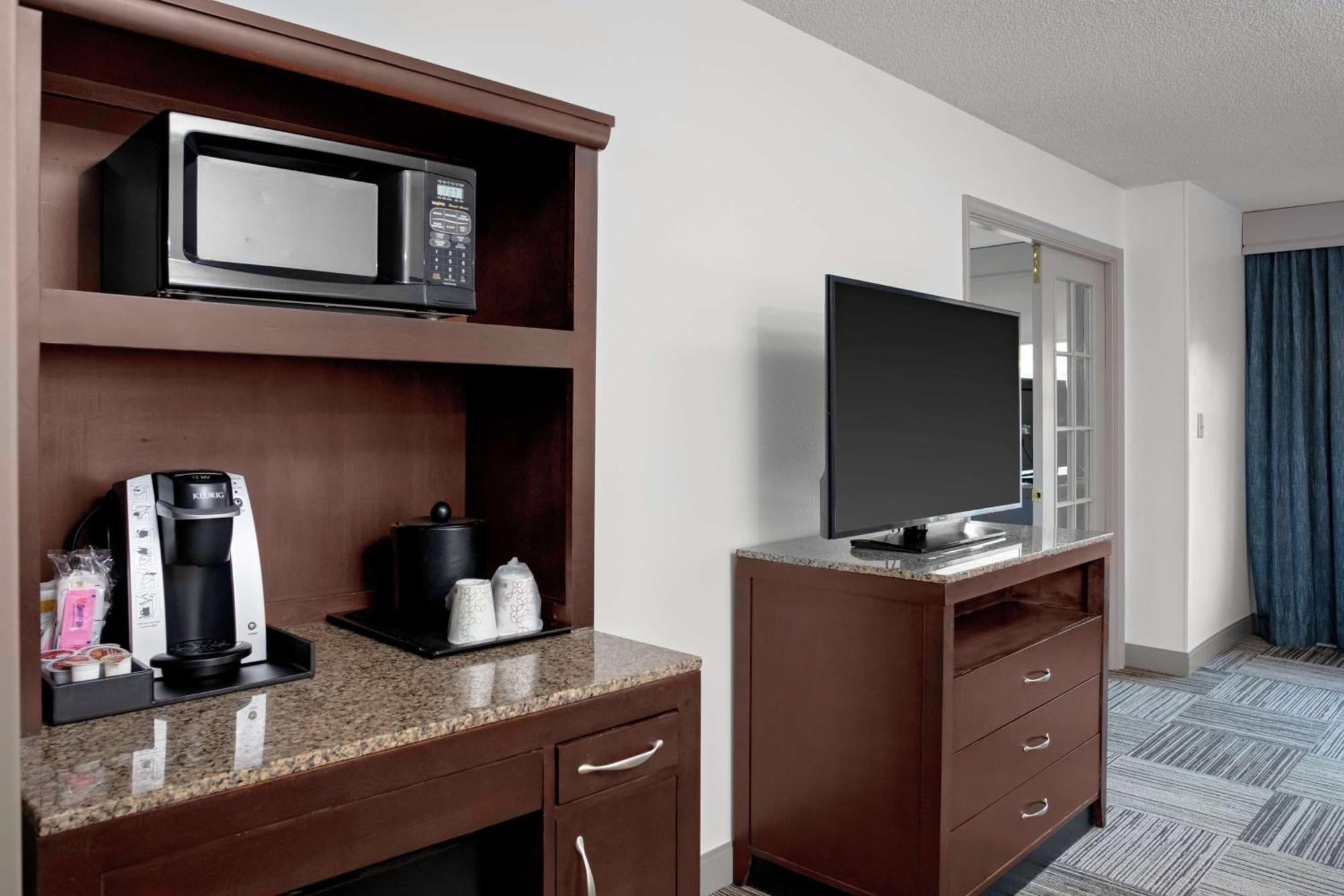 Hilton Garden Inn Atlanta Perimeter Center Dunwoody Exterior photo