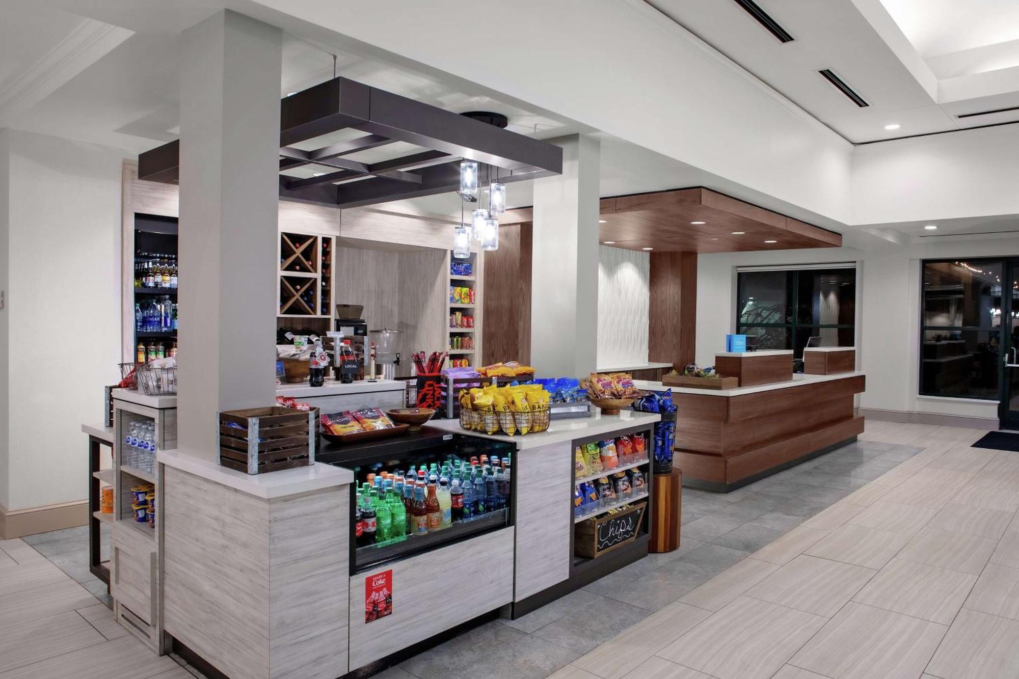 Hilton Garden Inn Atlanta Perimeter Center Dunwoody Exterior photo